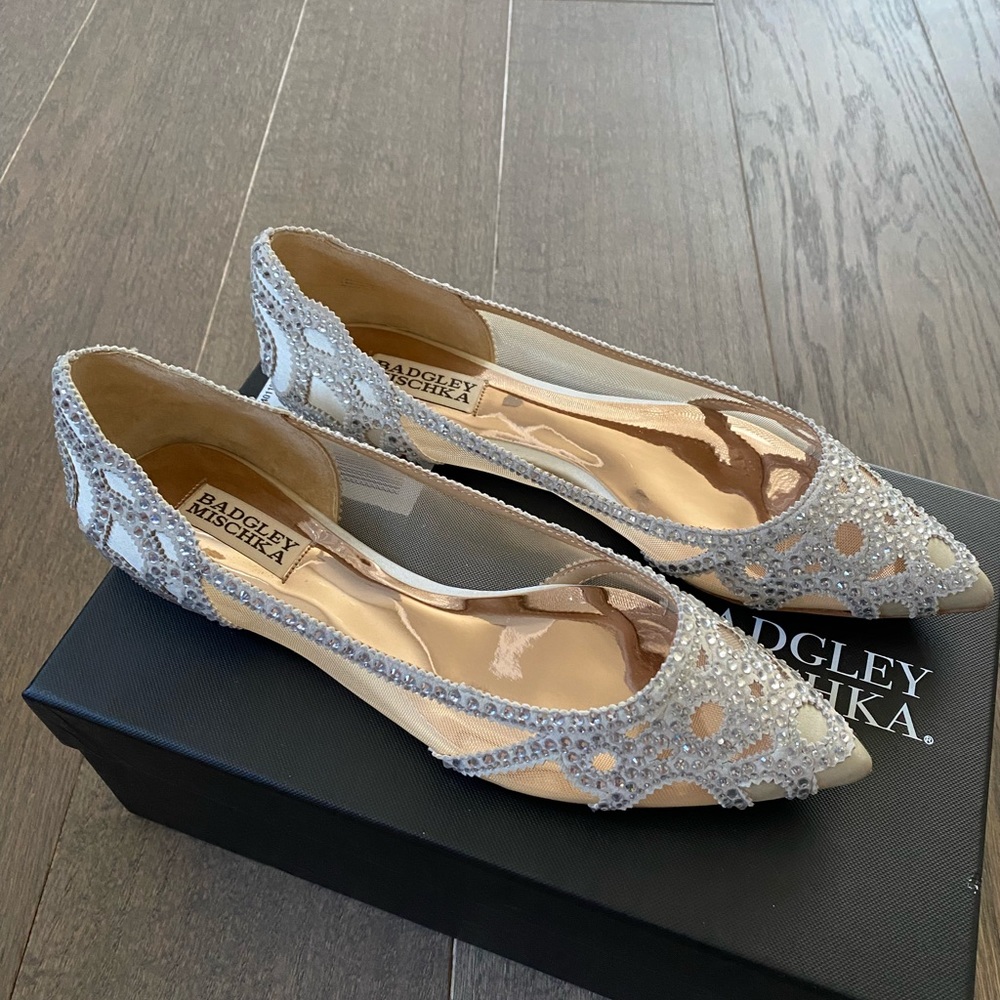 New! Badgley Mischka Gigi Rhinestone-Embellished Pointed-Toe Flats size 8